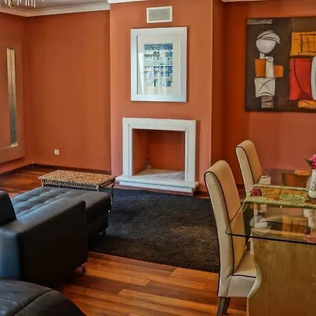Apartment Center Studios *